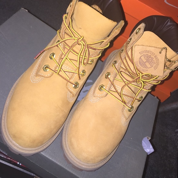 Shoes - Picture 2 of 2