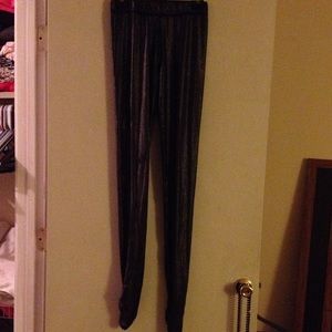 Easy access leggings