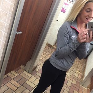 Meet your Posher, Netania