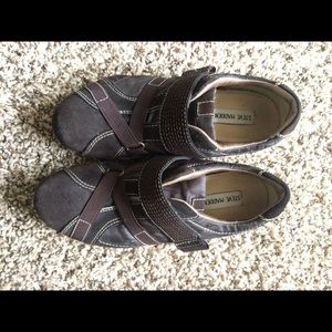 Steve Madden brown suede fashion sneakers