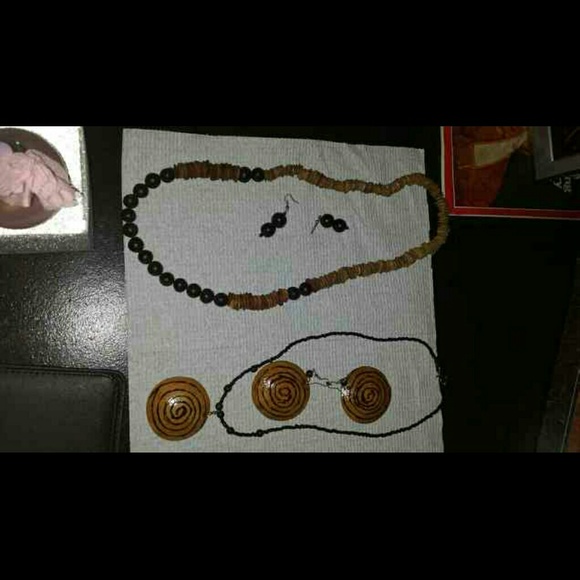 Accessories - SOLDAfrican handmade jewelry necklaces and earings