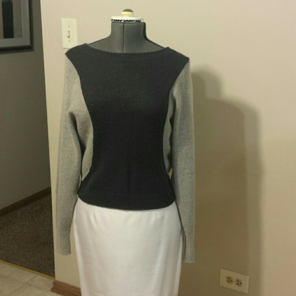 Armani Exchange Sweaters - ARMANI EXCHANGE  CROP SWEATER  SIZE. L