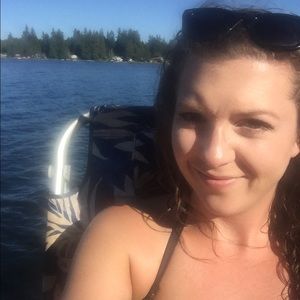 Meet your Posher, Danya