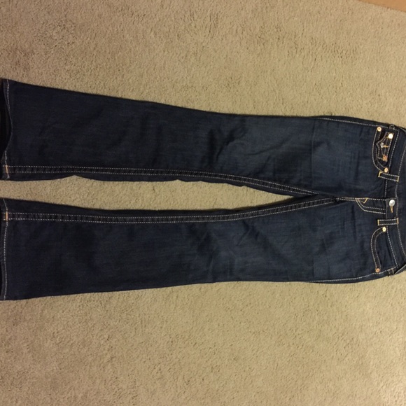 💥Price cut💥 True Religion jeans w/thick stitch