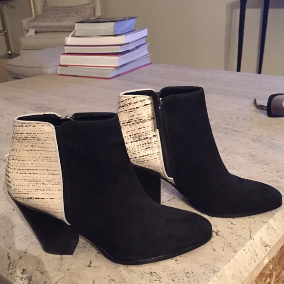 Dolce Vita Suede Black Booties
