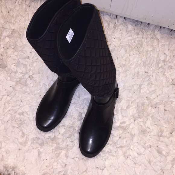 MAKE ME OFFERS Sperry winter boots size 11/10