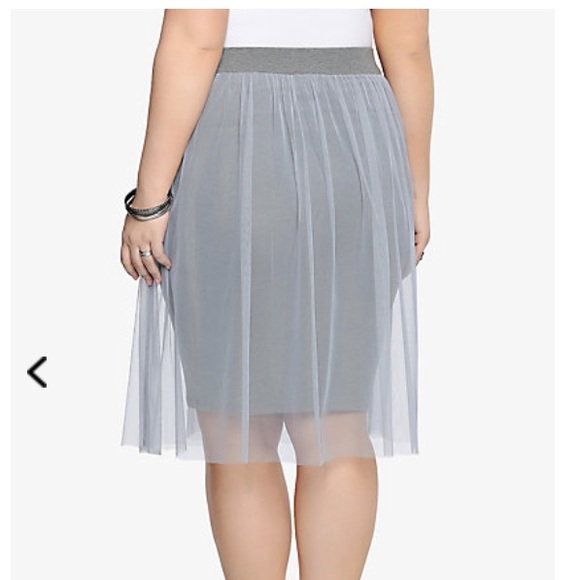 ❌sold❌torrid sz 3 midi pencil skirt w/ mesh - Picture 2 of 4