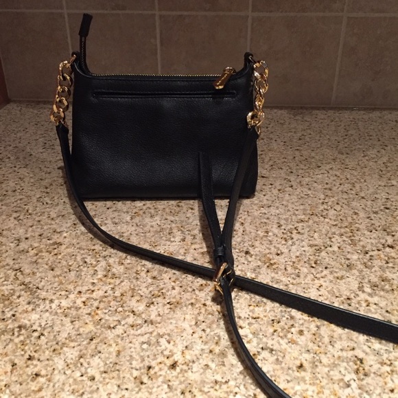 Michael kors crossbody. 100% Authentic - Picture 3 of 3