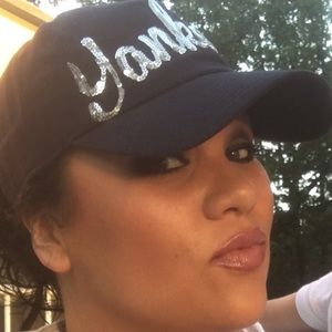 Meet your Posher, Toni