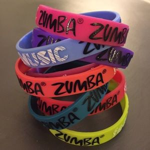 [8] ZUMBA "Feel the Music" Bracelets