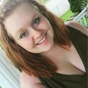 Meet your Posher, Rebecca