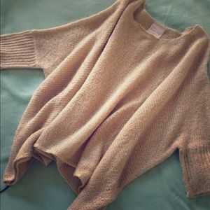 Poncho / sweater