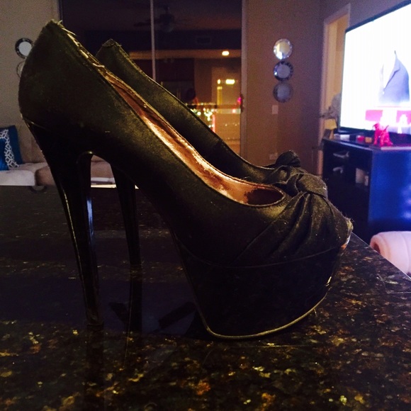 Steve Madden pumps