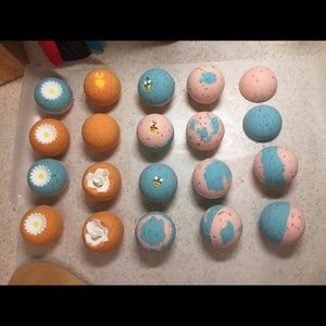 6 pack bathbombs!