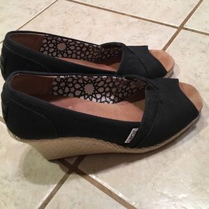 Black TOMS wedges