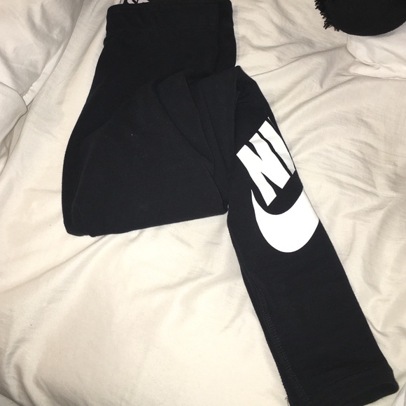 Nike Pants - Black nike leggings