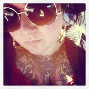 Meet your Posher, Stephanie