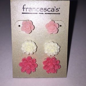 *MARKDOWN*Francesca's flower earrings