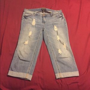 Forever21 boyfriend cropped jeans!
