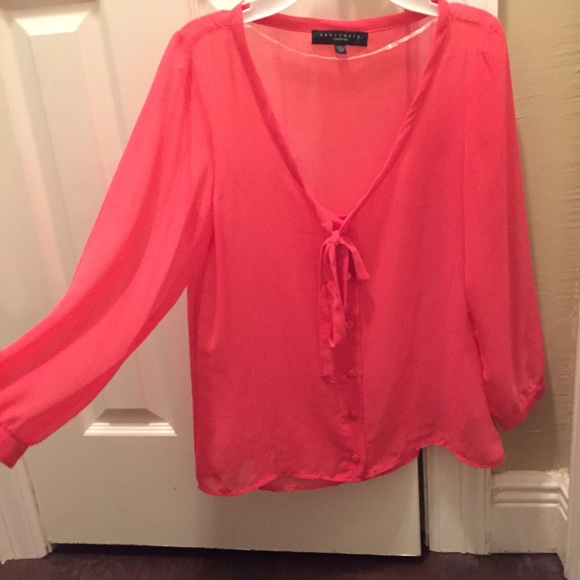 Business casual top