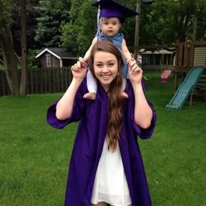 Meet your Posher, Carly