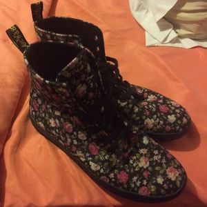 dc Martin floral ankle boots