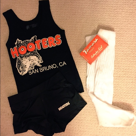 AUTHENTIC hooters uniform