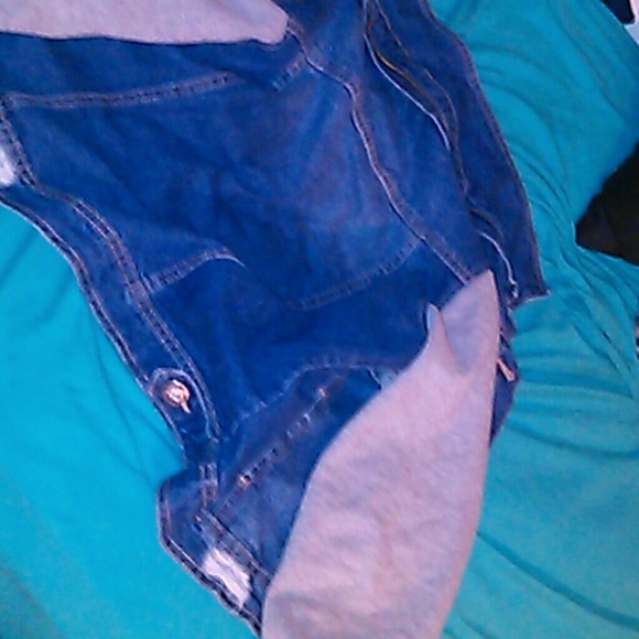 Jacket - Picture 1 of 3