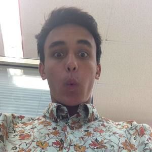 Meet your Posher, Ethan