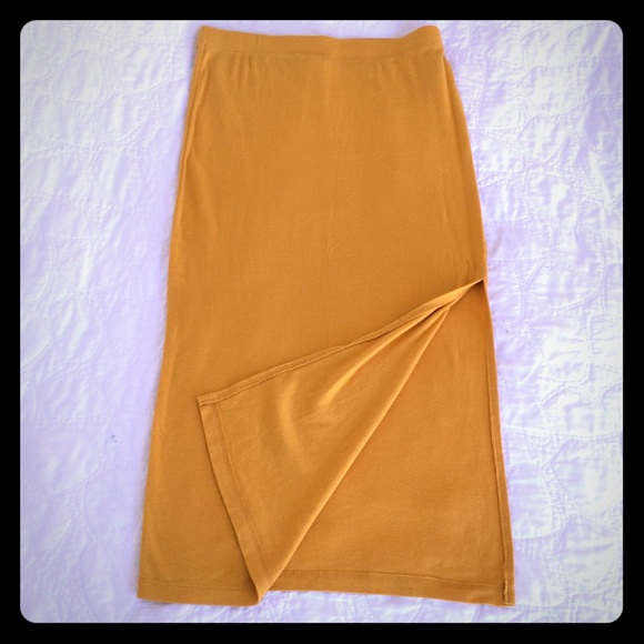 Forever 21 Dresses & Skirts - Midi/pencil skirt