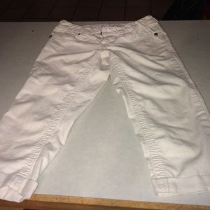 White Capri skinny jeans