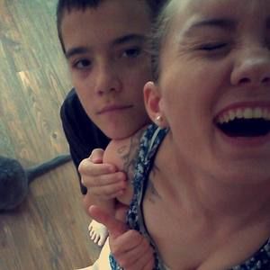 Meet your Posher, Lisa