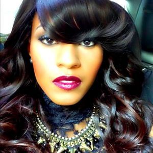 Meet your Posher, Crystal