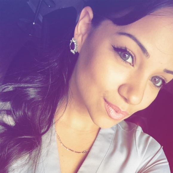 ✨HELLO!✨ - Picture 3 of 4