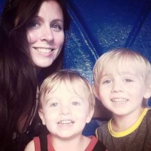 Meet your Posher, Kristin anne