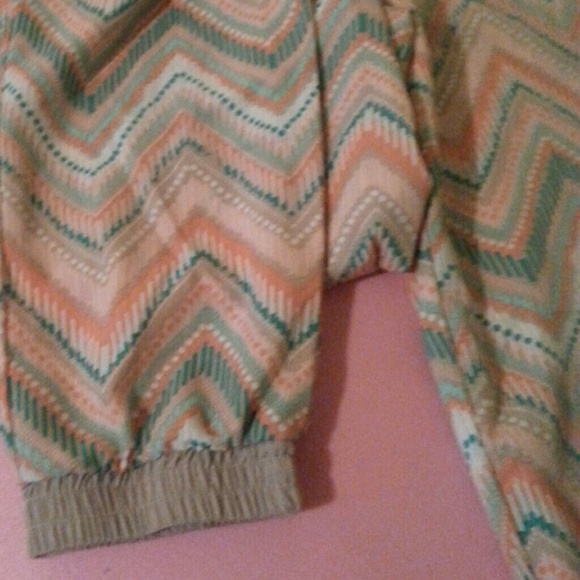 Joggers - Picture 2 of 2