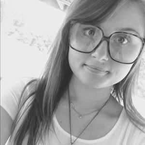 Meet your Posher, Bayley