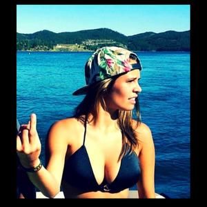 Meet your Posher, Leah