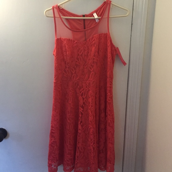 Gorgeous A line xhilaration lace dress L