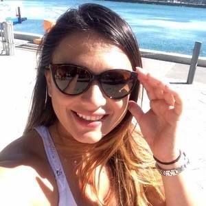 Meet your Posher, Crystal