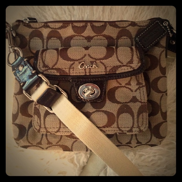 Coach Handbags - Small Coach Crossbody Bag