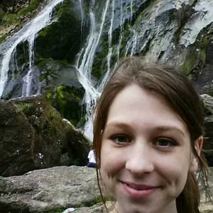 Meet your Posher, Sarah cate