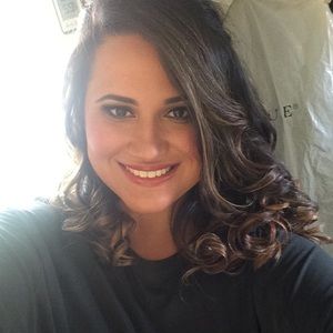 Meet your Posher, Vanessa