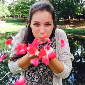 Meet your Posher, Haley