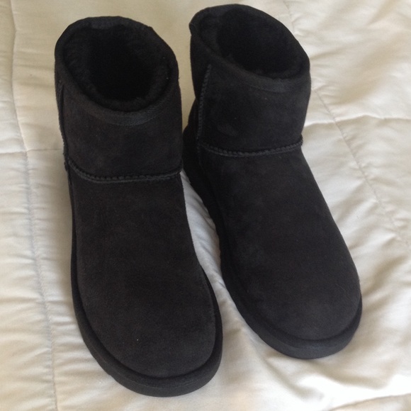 Barely Worn Mini Black Ugg Boots