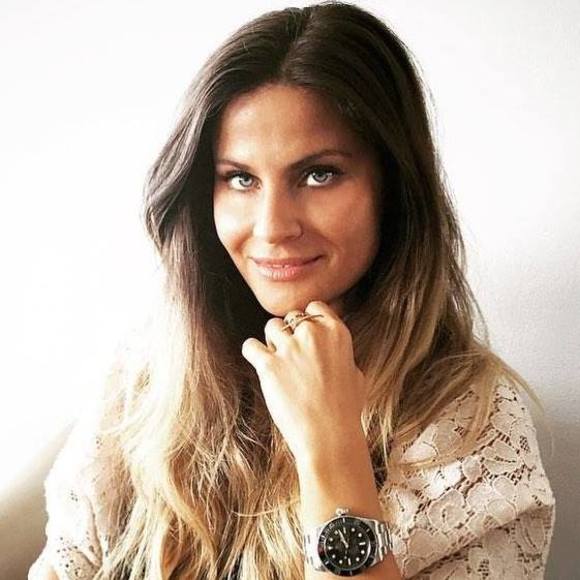 Meet your Posher, Medea