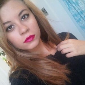 Meet your Posher, Catherine