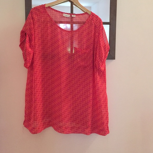 2x multi color blouse