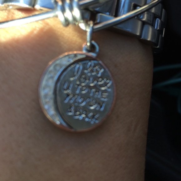 Meet your Posher, Julie