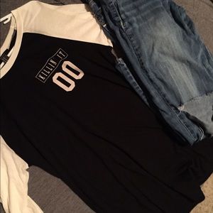 NWT Creme & black "KILLIN IT" baseball tee